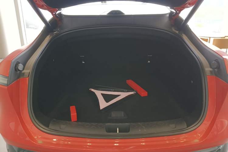 Used Avatr 06 2025 Ultra Pure Electric Edition Trunk