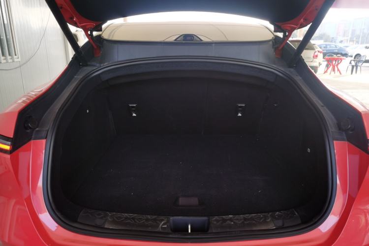 Used Avatr 06 2025 Pro Range-Extended Edition Trunk