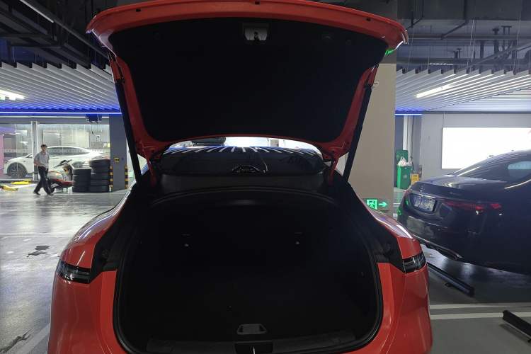 Used Avatr 06 2025 Max Extended-Range Edition Trunk