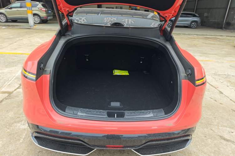 Used Avatr 06 2025 Pro Range-Extended Edition Trunk