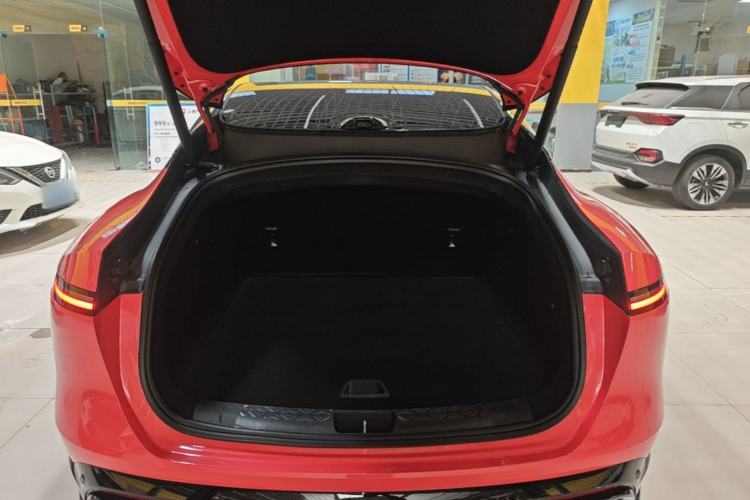 Used Avatr 06 2025 Pro Range-Extended Edition Trunk