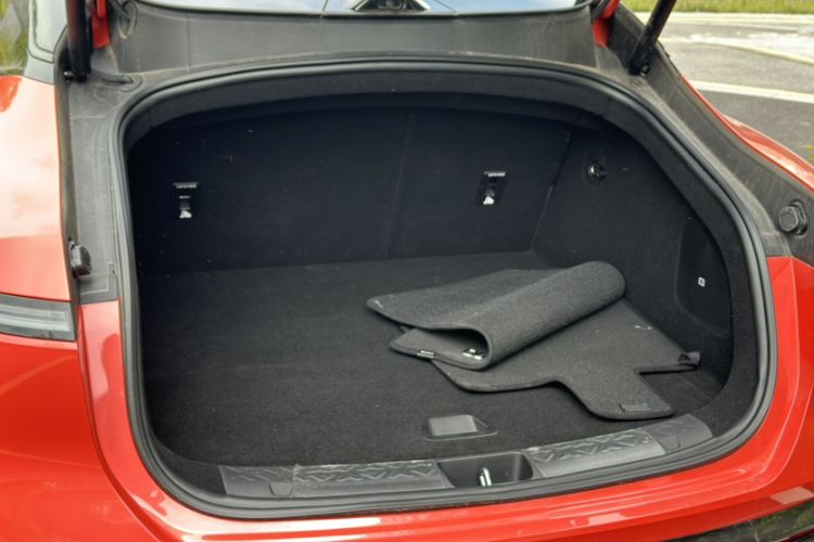 Used Avatr 06 2025 Pro Range-Extended Edition Trunk