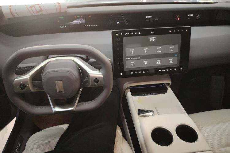 Used Avatr 06 2025 Pro Range-Extended Edition Center Console