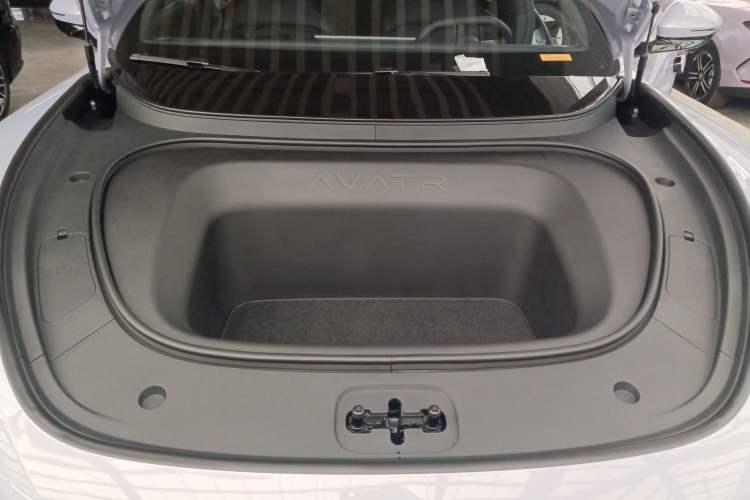 Used Avatr 06 2025 Ultra Pure Electric Edition Engine Bay