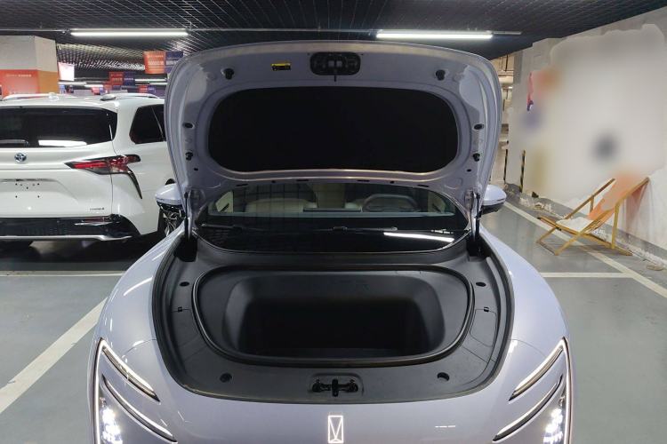 Used Avatr 06 2025 Max All-Electric Version Engine Bay