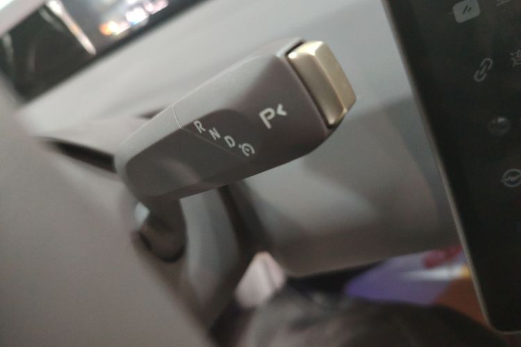 Used Avatr 06 2025 Pro Range-Extended Edition Gear Lever