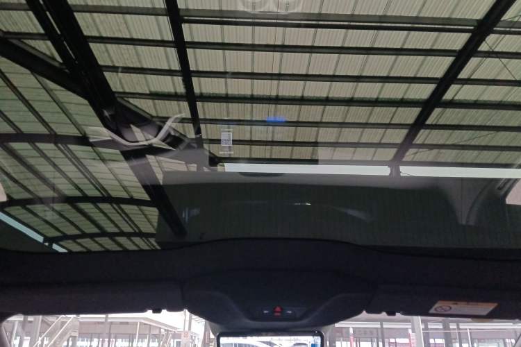 Used Avatr 06 2025 Ultra Pure Electric Edition Headliner