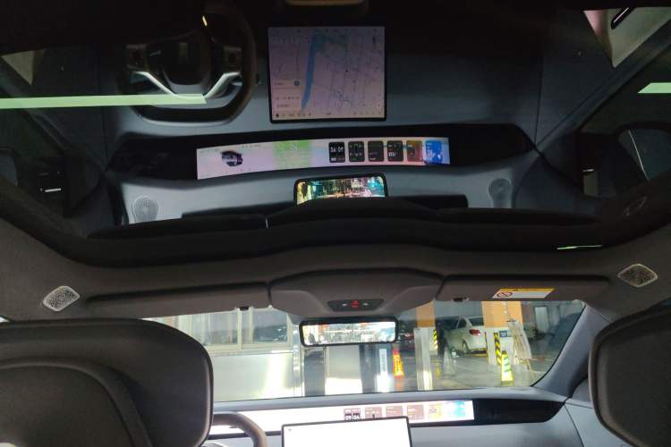 Used Avatr 06 2025 Max All-Electric Version Headliner