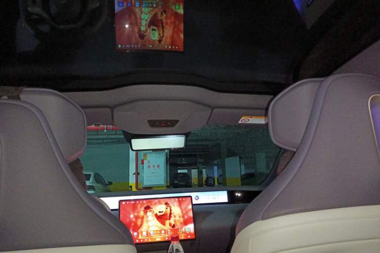 Used Avatr 06 2025 Max All-Electric Version Headliner