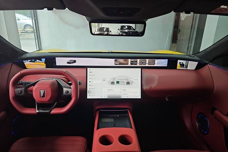 Used Avatr 06 2025 Ultra Pure Electric Edition Interior 2