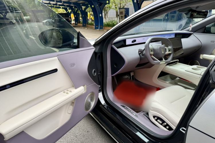 Used Avatr 06 2025 Max Extended-Range Edition Interior 4