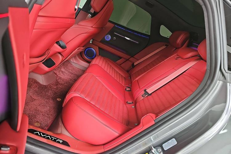Used Avatr 06 2025 Ultra Pure Electric Edition Interior 4