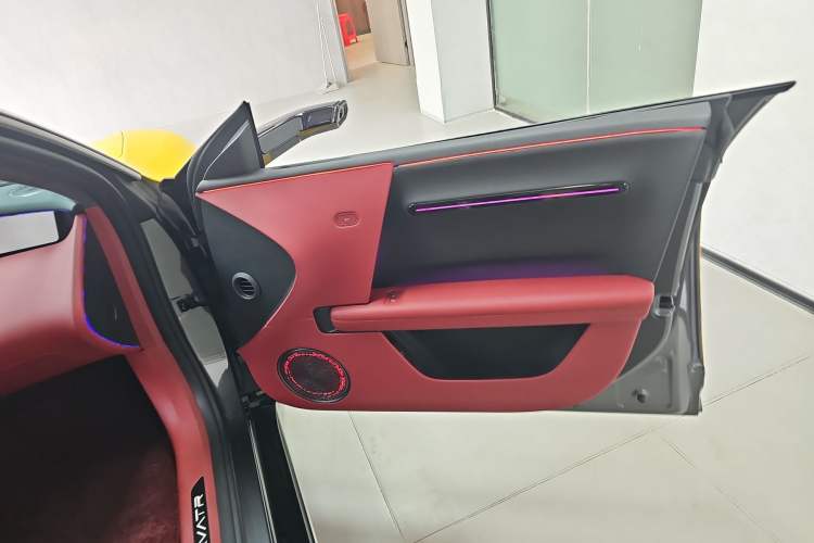 Used Avatr 06 2025 Ultra Pure Electric Edition Interior 5