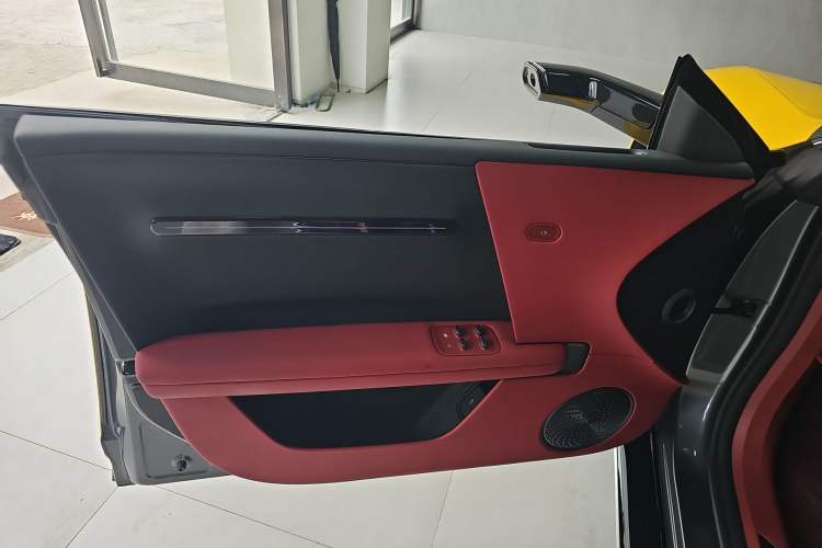 Used Avatr 06 2025 Ultra Pure Electric Edition Interior 7