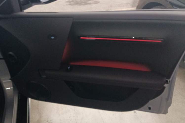 Used Avatr 06 2025 Ultra Pure Electric Edition Right Front Door Interior