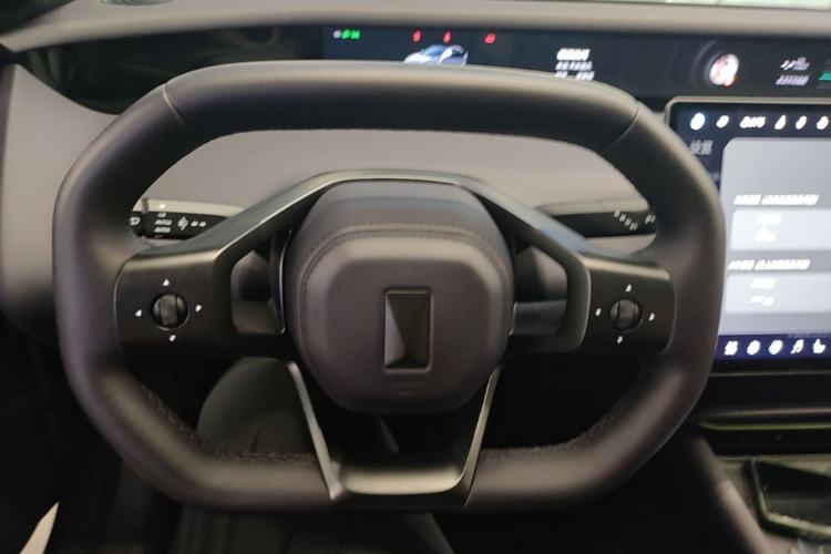 Used Avatr 06 2025 Ultra Pure Electric Edition Steering Wheel