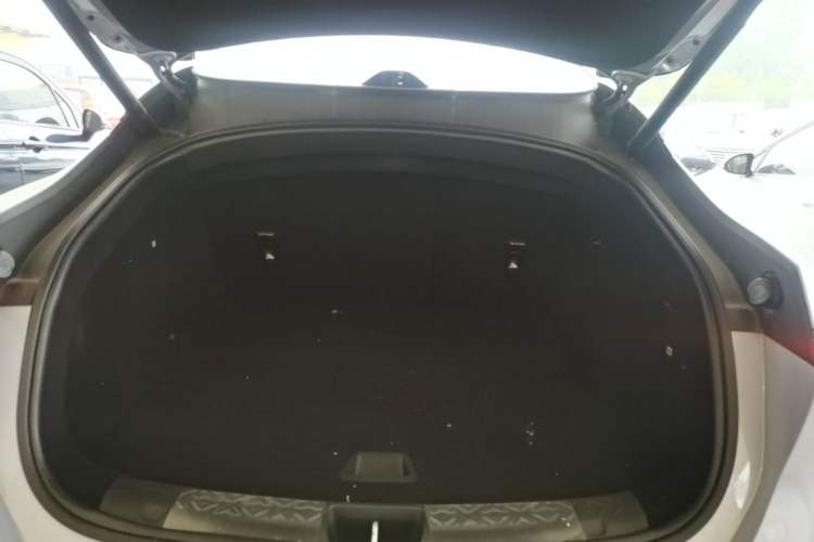 Used Avatr 06 2025 Pro Range-Extended Edition Trunk
