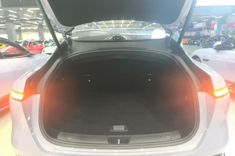 Used Avatr 06 2025 Max Extended-Range Edition Trunk