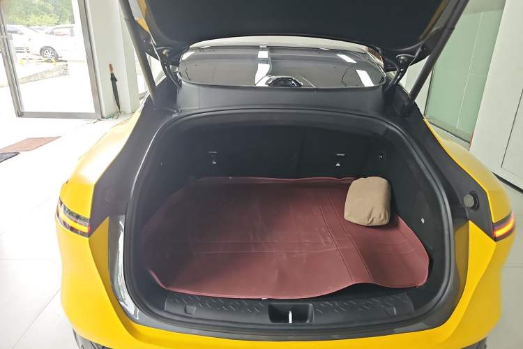 Used Avatr 06 2025 Ultra Pure Electric Edition Trunk