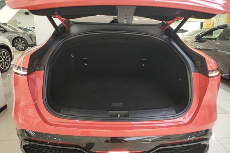 Used Avatr 06 2025 Pro Range-Extended Edition Trunk
