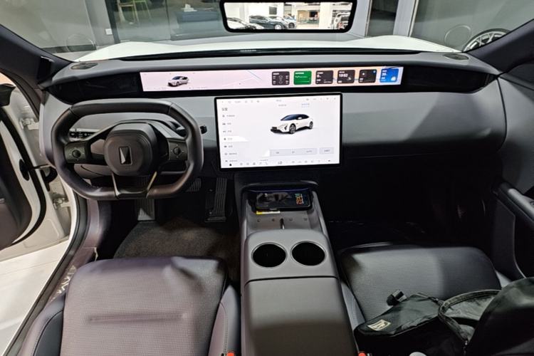 Used Avatr 06 2025 Ultra Pure Electric Edition Center Console