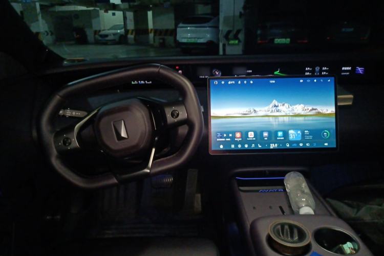Used Avatr 06 2025 Pro Range-Extended Edition Center Console