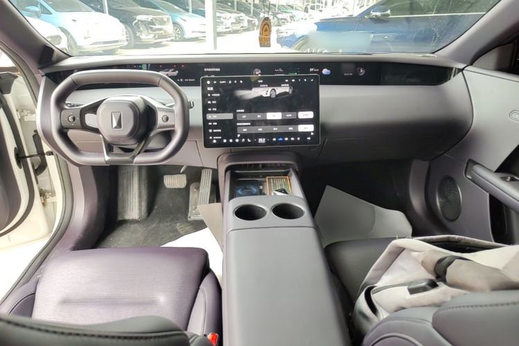 Used Avatr 06 2025 Ultra Pure Electric Edition Center Console