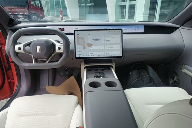 Used Avatr 06 2025 Max Extended-Range Edition Center Console