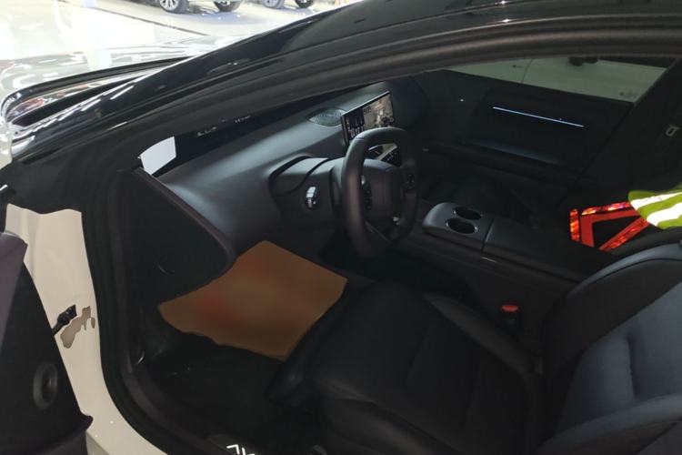 Used Avatr 06 2025 Ultra Pure Electric Edition Driver Seat