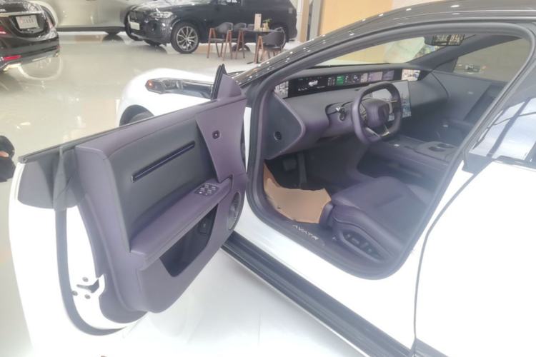 Used Avatr 06 2025 Ultra Pure Electric Edition Driver Seat