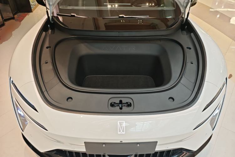 Used Avatr 06 2025 Ultra Pure Electric Edition Engine Bay