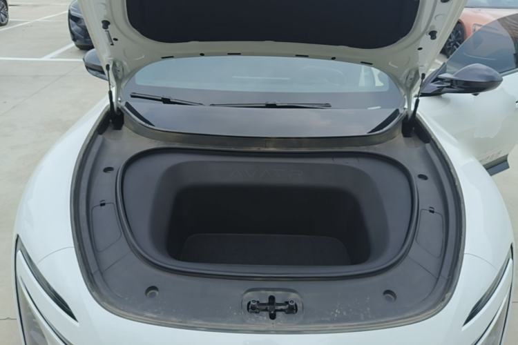 Used Avatr 06 2025 Ultra Pure Electric Edition Engine Bay
