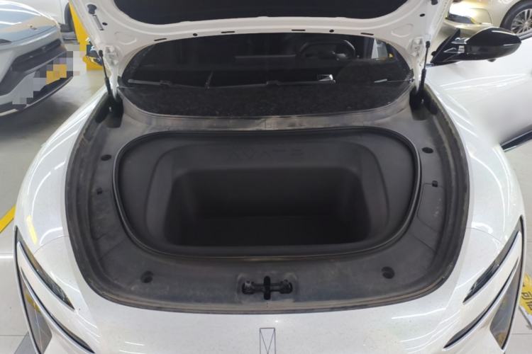 Used Avatr 06 2025 Ultra Pure Electric Edition Engine Bay