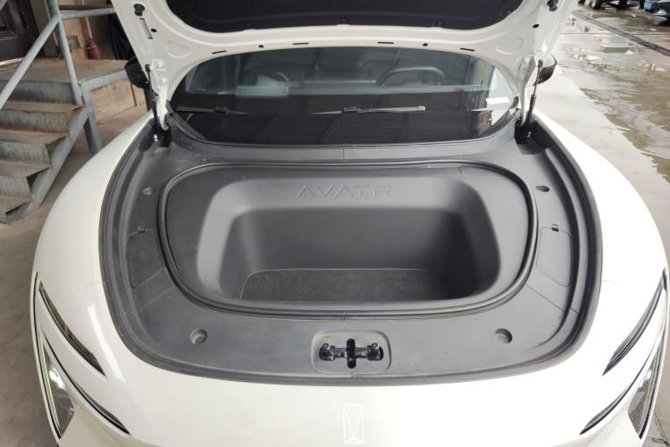 Used Avatr 06 2025 Ultra Pure Electric Edition Engine Bay