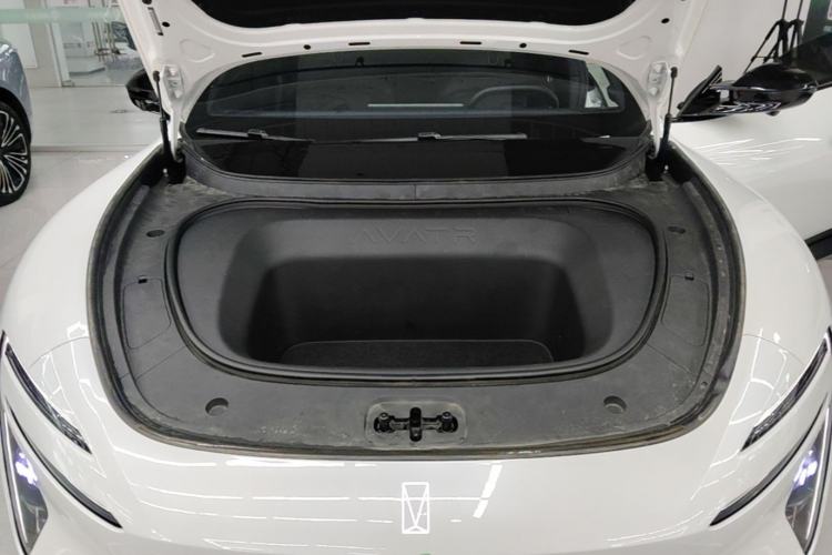 Used Avatr 06 2025 Ultra Pure Electric Edition Engine Bay