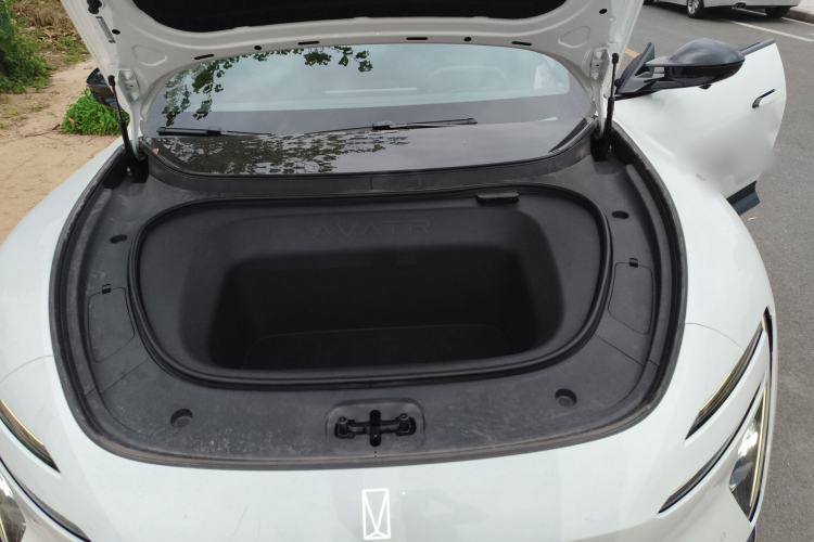 Used Avatr 06 2025 Ultra Pure Electric Edition Engine Bay