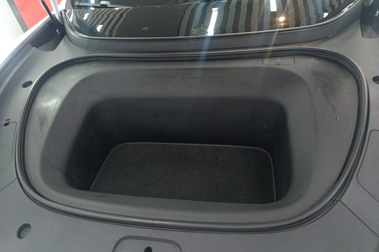 Used Avatr 06 2025 Ultra Pure Electric Edition Engine Bay