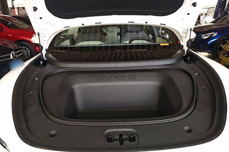 Used Avatr 06 2025 Max All-Electric Version Engine Bay