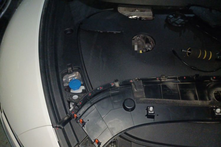 Used Avatr 06 2025 Pro Range-Extended Edition Engine Bay Right