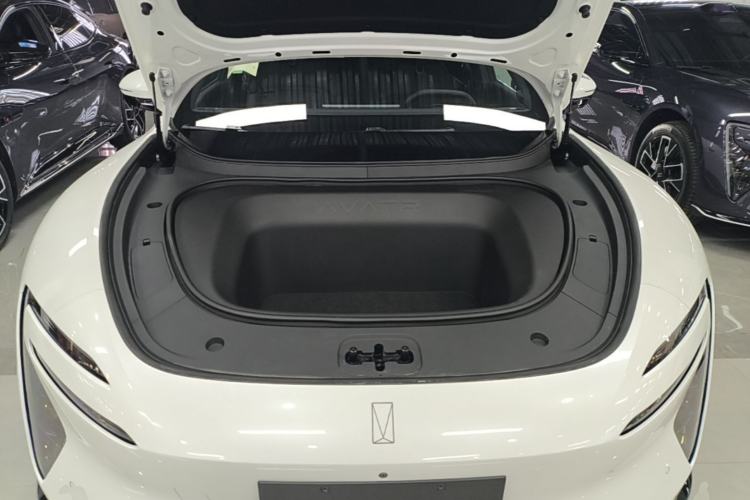 Used Avatr 06  Engine Bay