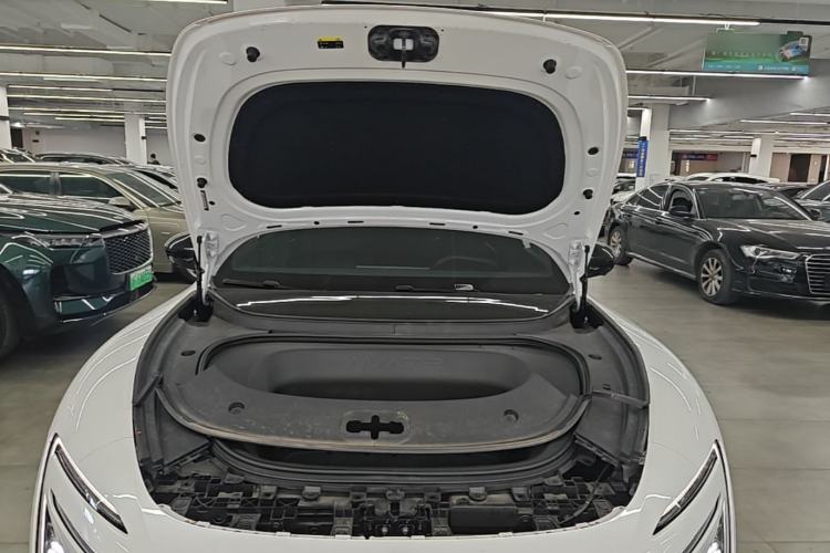Used Avatr 06 2025 Ultra Pure Electric Edition Engine Bay