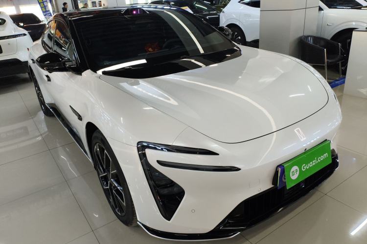 Used Avatr 06 2025 Ultra Pure Electric Edition Exterior 1