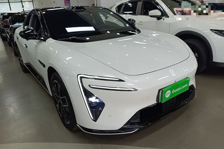 Used Avatr 06 2025 Ultra Pure Electric Edition Exterior 1
