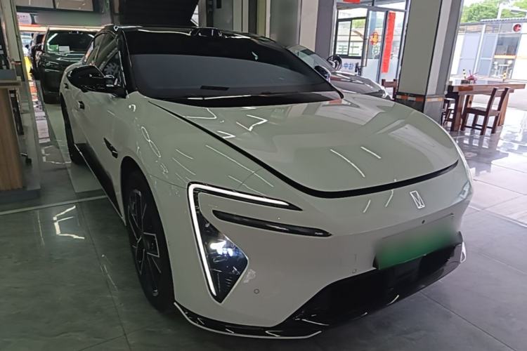 Used Avatr 06 2025 Ultra Pure Electric Edition Exterior 1