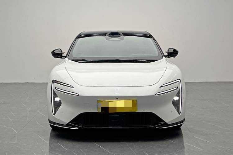 Used Avatr 06 2025 Ultra Pure Electric Edition Exterior 1