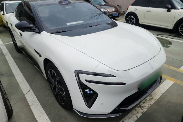 Used Avatr 06 2025 Ultra Pure Electric Edition Exterior 1