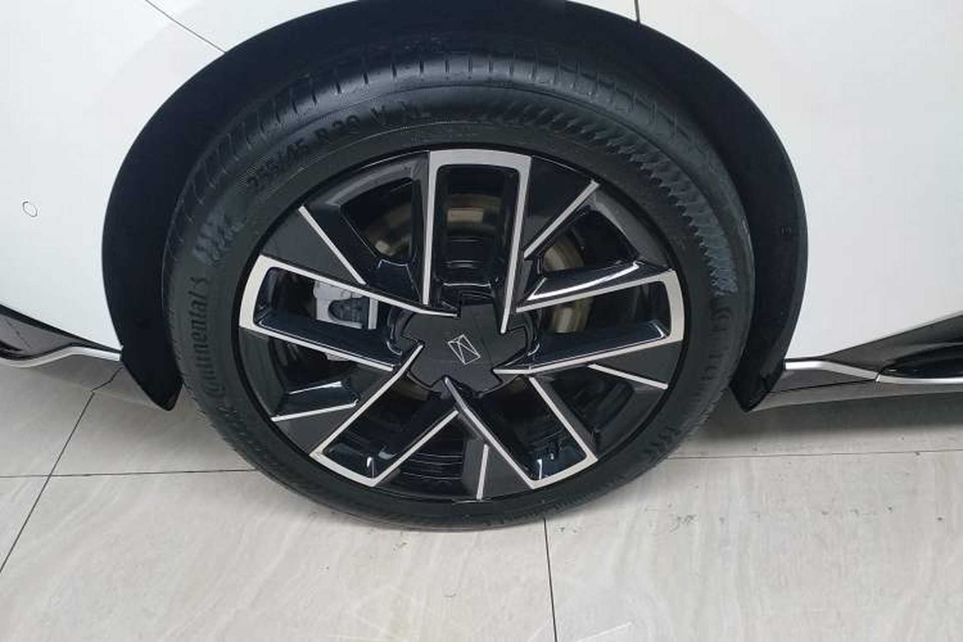 Used Avatr 06 2025 Ultra Pure Electric Edition Exterior 5