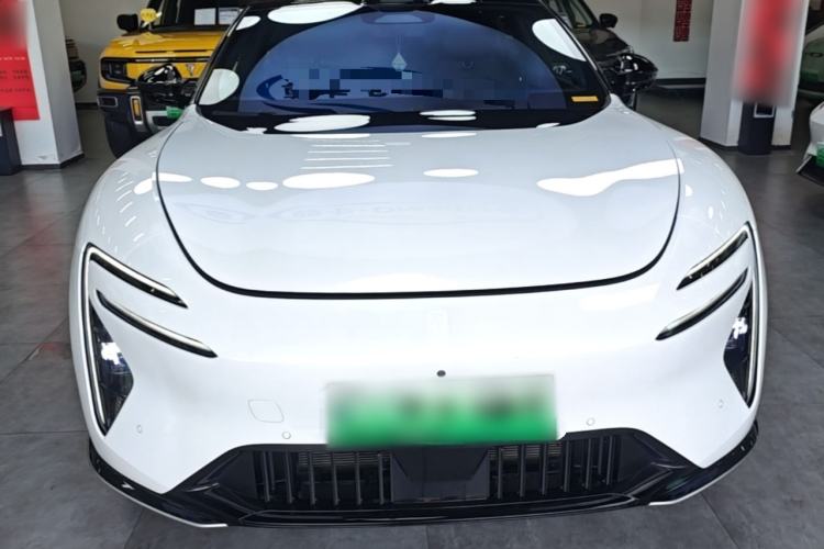 Used Avatr 06 2025 Ultra Pure Electric Edition Front