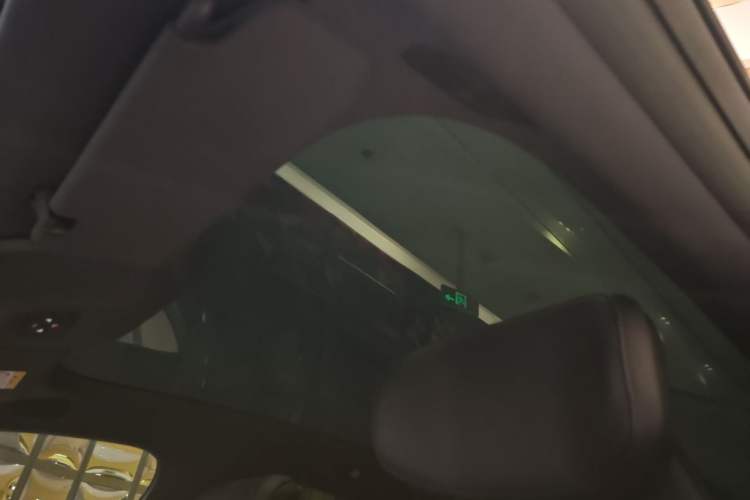 Used Avatr 06 2025 Ultra Pure Electric Edition Headliner