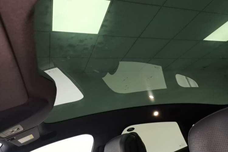 Used Avatr 06 2025 Ultra Pure Electric Edition Headliner